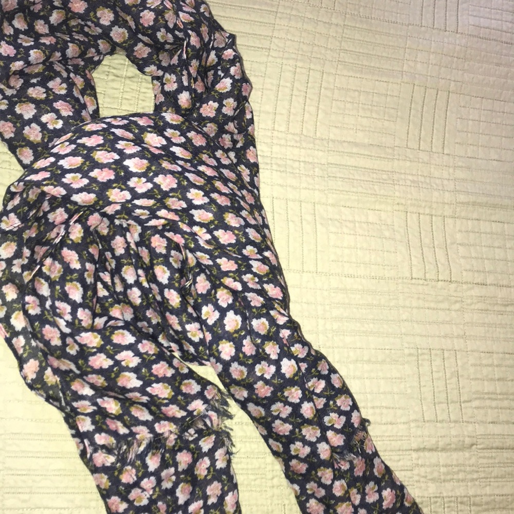 Scarfs